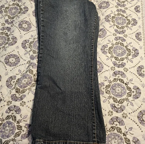 Plus size jeans - Picture 1 of 3